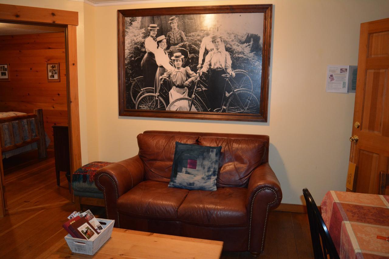 Copper Creek Inn Ashford Extérieur photo